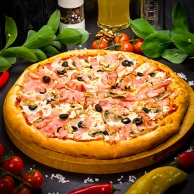 Пицца с беконом