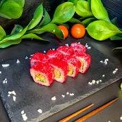 Калифорния с жареным лососем